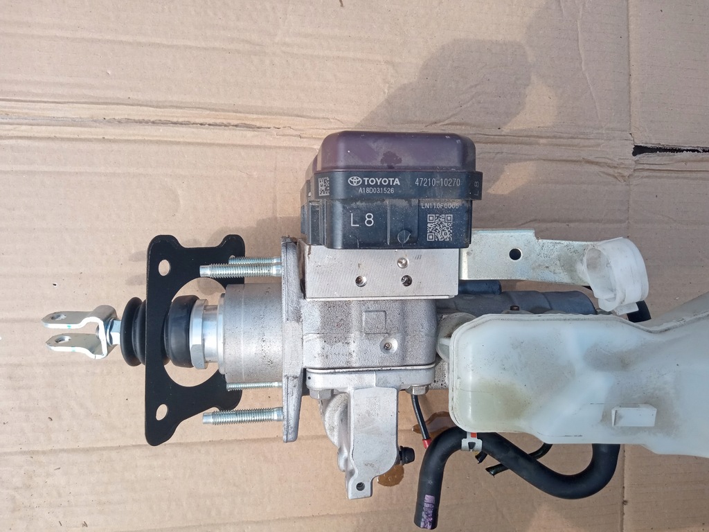 фото №1, Toyota chr насос тормозная 47210-10270