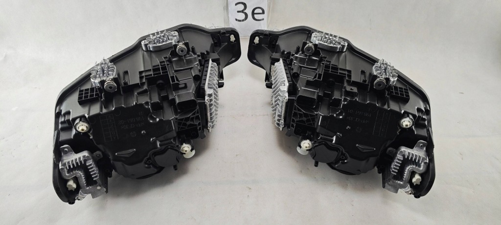 Bmw f30 f31 рестайлинг  lci shadow line full led комплект левая правая Доставка