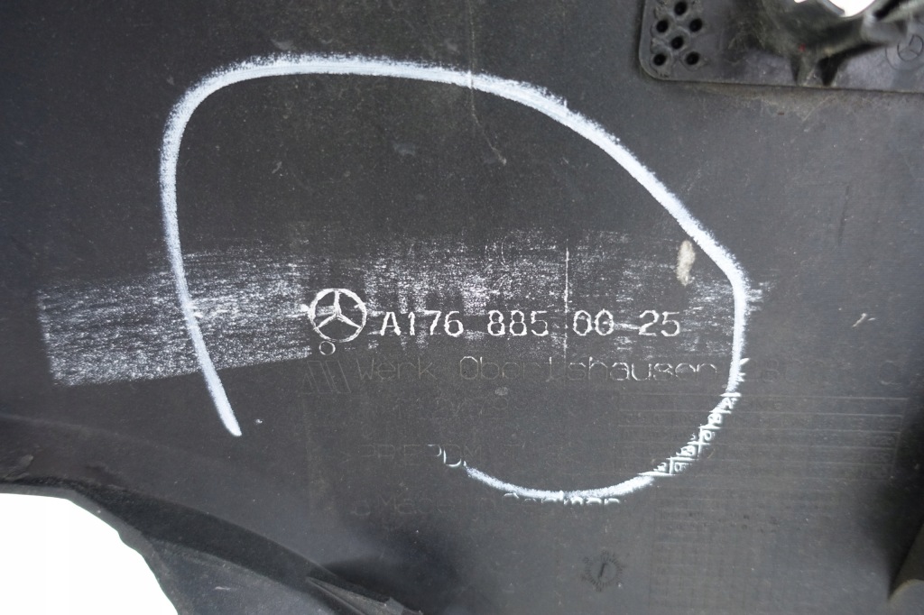 Mercedes a klasa w176 2012- бампер перед передний a1768850025 Оригинал