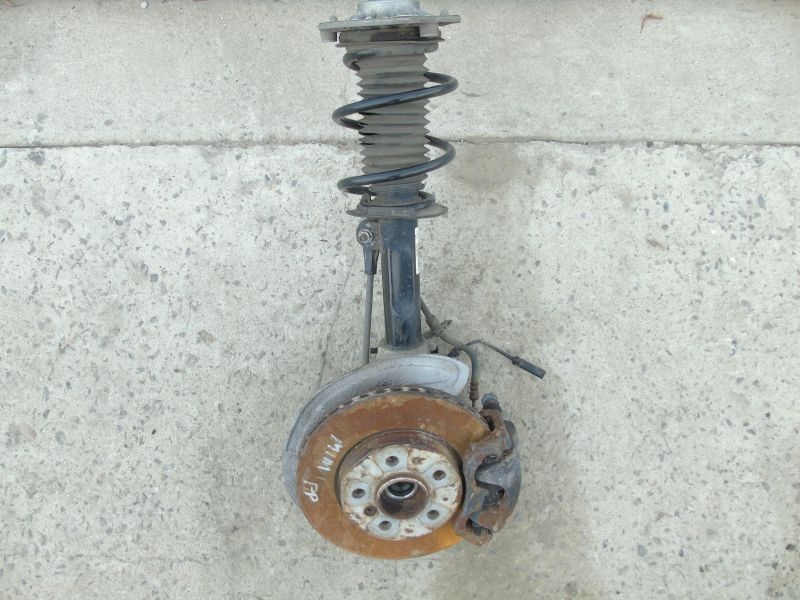 фото №1, Mini cooper f55 амортизационная стойка поворотный кулак правый 1.5d f56