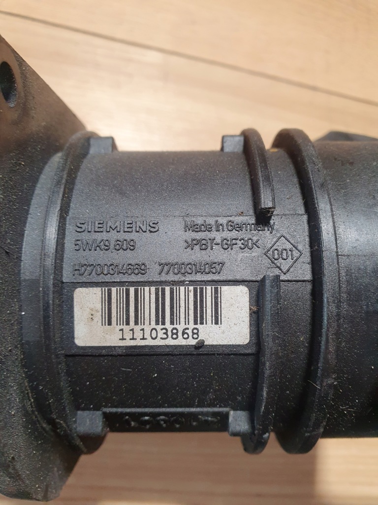 Купити Витратомір повітря h7700314669 renault laguna 2