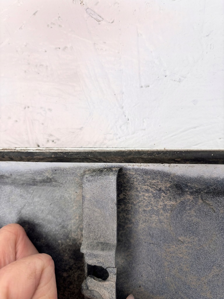 фото №9, Toyota rav4 lift 4 iv накладка молдинг крышки багажника хром задняя 76812-42090