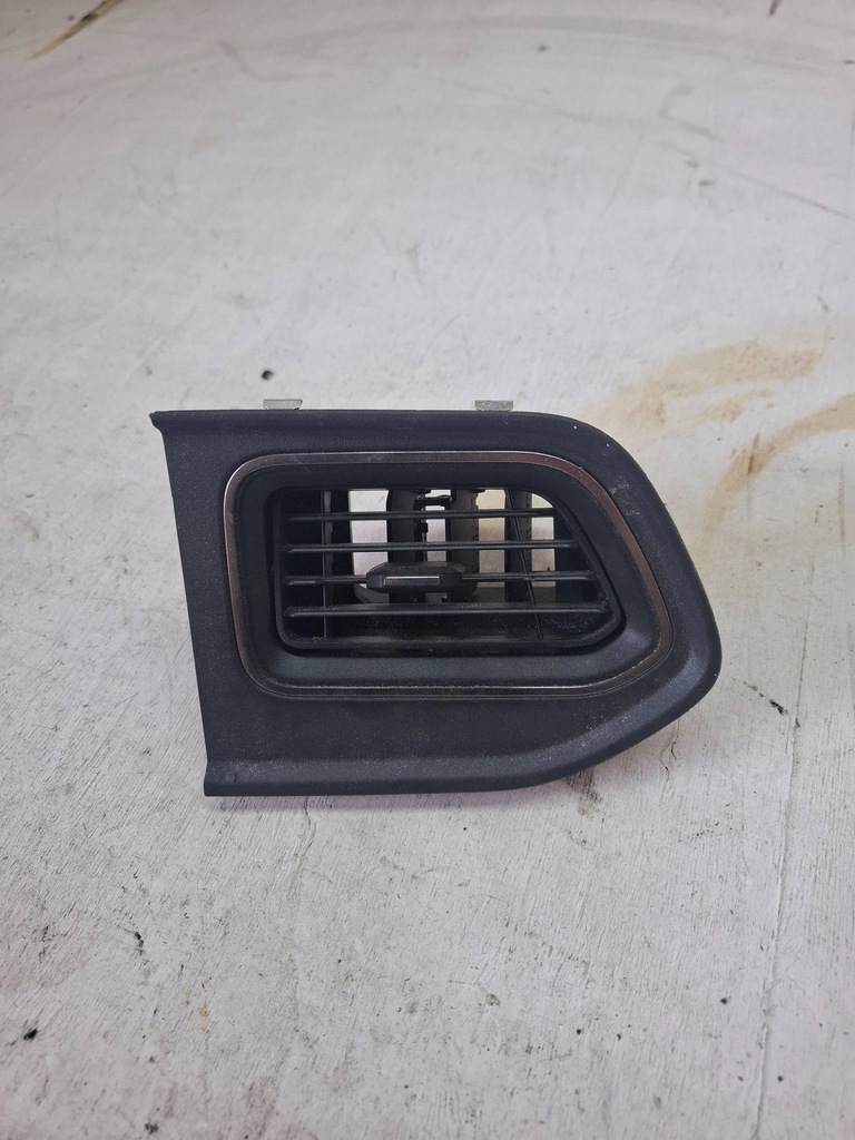 фото №1, Решітка обдув ліва renault master iv 682608914r