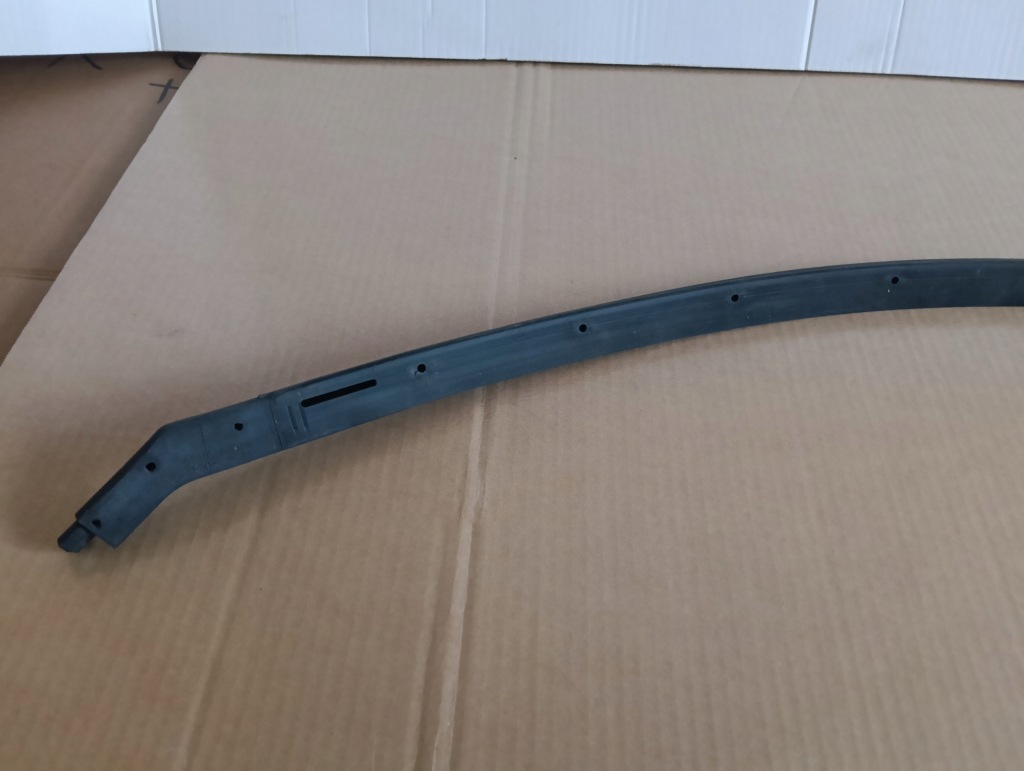 Прокладка решетка капот 53395-60040 toyota land cruiser Недорого