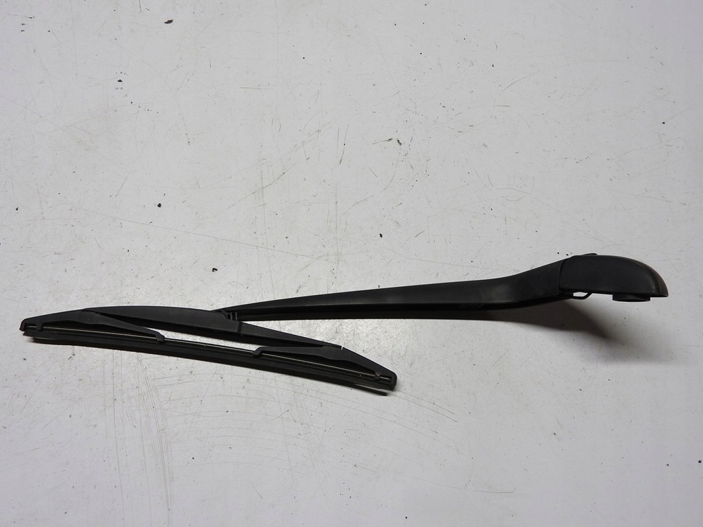 фото №12, Toyota auris i 5d рычаг дворники крышки задняя