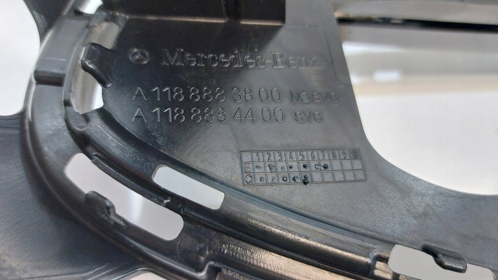 Решітка радіатора решітка радіатора рамка значок mercedes cla w118 c118 lift amg a1188883800 Недорого