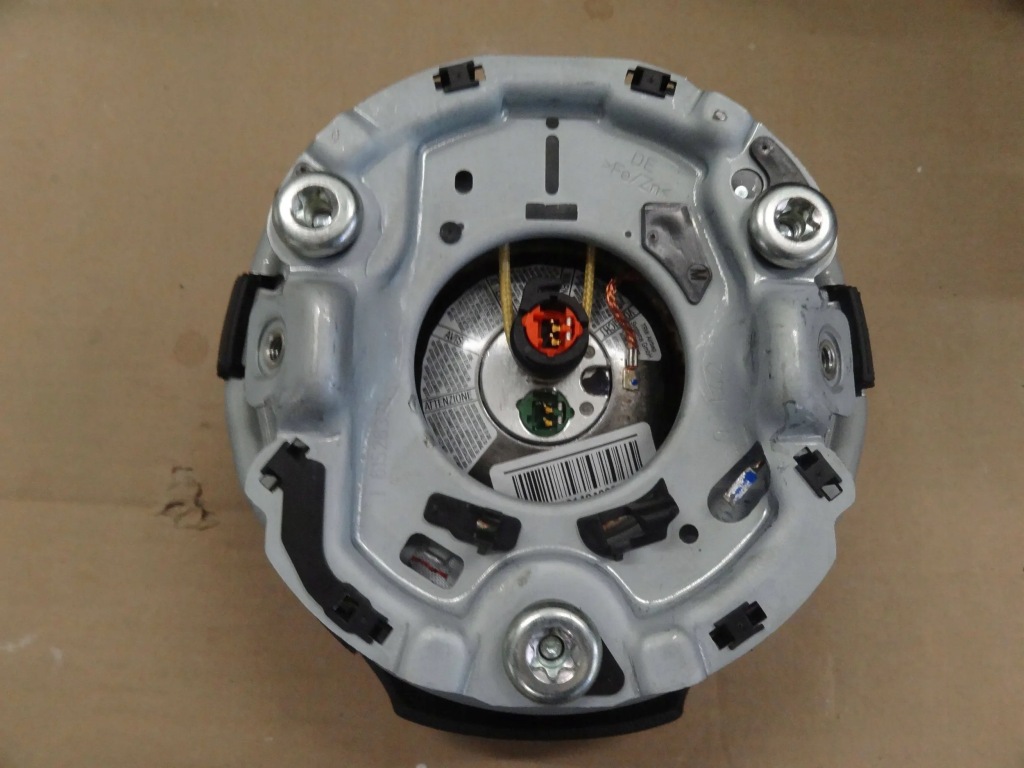 фото №8, Audi a4 b8 2009 консоль приборная панель приборная ремни перед подушка безопасности