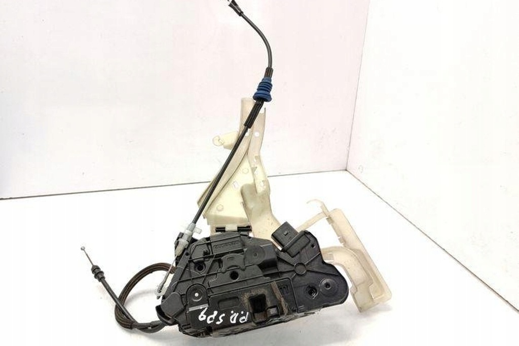 фото №7, Замок правых передних дверь vw passat cc 357 26a5n2837016e 2.0l дизель