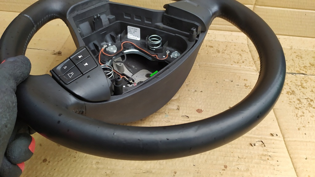 фото №5, Volvo s40 ii lift воздуховод кожа