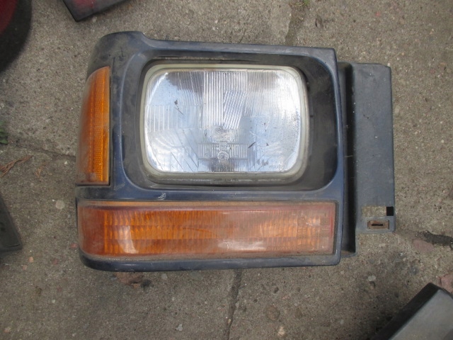 фото №1, Explorer 1 лампа правая передняя 90-