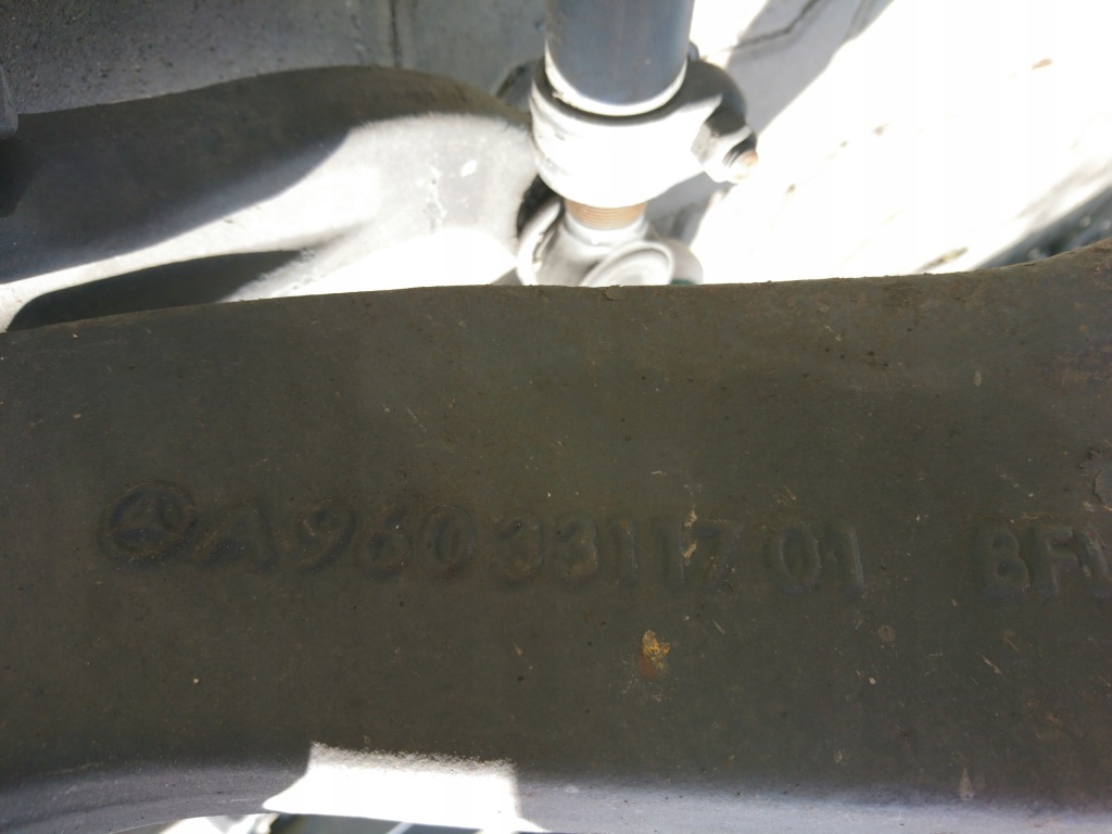 Mb actros mp4 1845 балка oś поворотний кулак ступиця перед Ціна