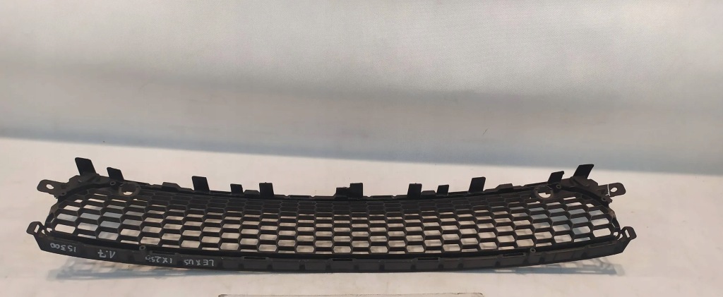 фото №6, Решётка бампера перед lexus is250 is300