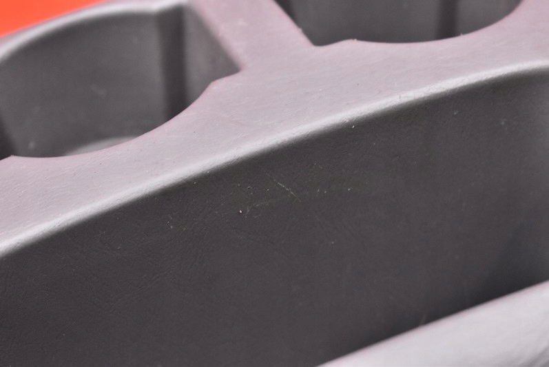 фото №9, Туннель средний подлокотник eu yl8x-78045a37-a mazda tribute 1 i 00-04