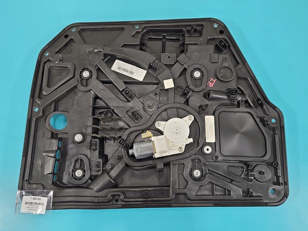 фото №1, Подъемник задняя правый dodge caravan v 07-20