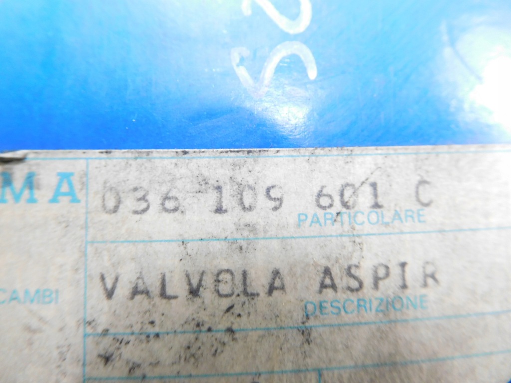 фото №6, Клапан всмоктуючий vw 1.1-1.3 81- 036109601c