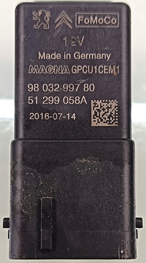 Купити Peugeot 5008 lift 16 r 1.6 hdi реле свічка розжарювання