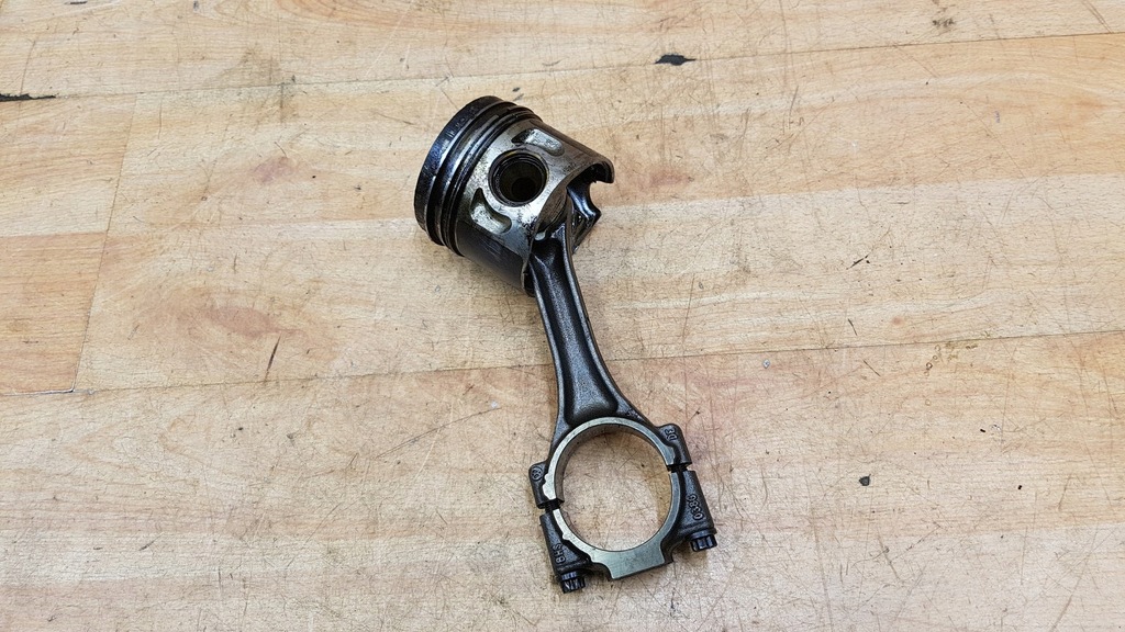 фото №1, Шатун vw golf v plus 1.9 tdi