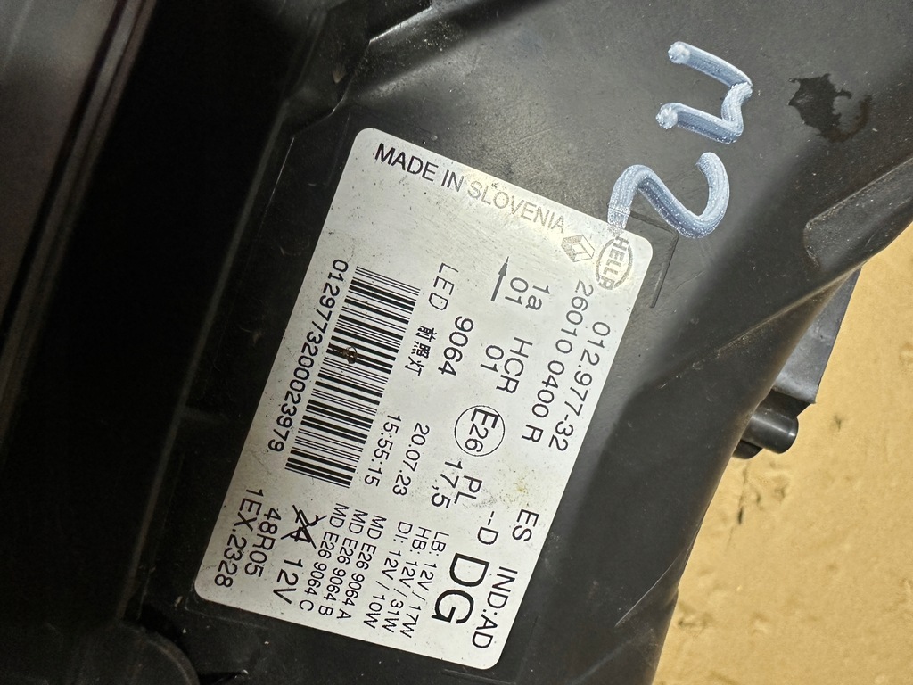 фото №10, Лампа full led renault captur i lift 260100400r