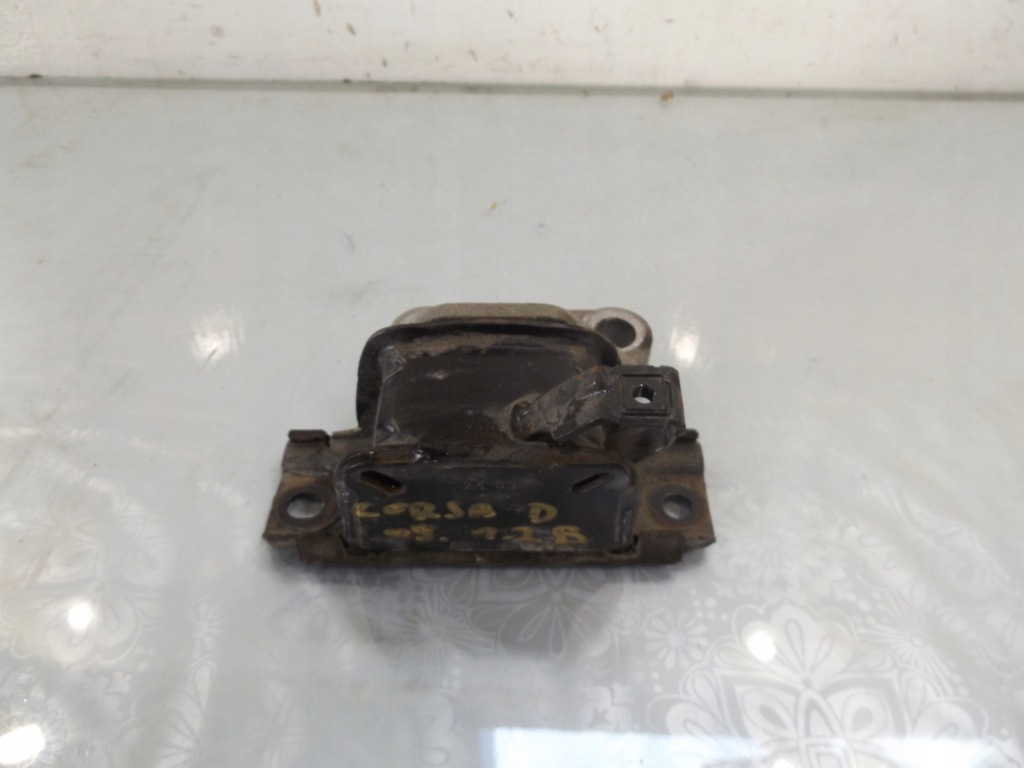 фото №1, Corsa d 1,2 кронштейн подушка 13130745