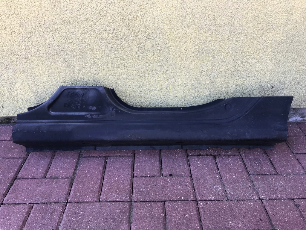 фото №1, Skoda fabia i порог левый обшивка порог