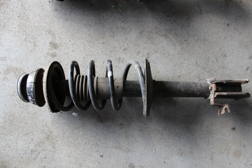 фото №1, Dacia sandero i 1.6 b mcperson амортизатор правый