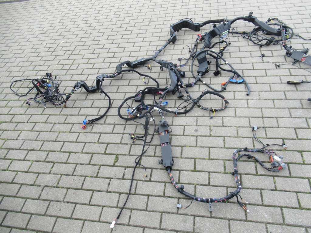 фото №8, Maserati levante lift 3.0v6 электропроводка салона