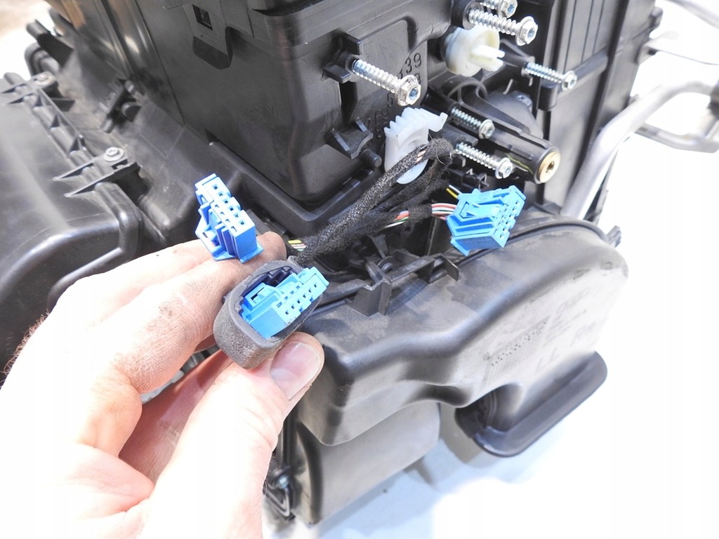 фото №11, Обігрівач audi a6 c6