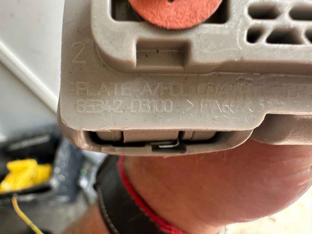 фото №2, Hyundai tucson iii ручки потолочный