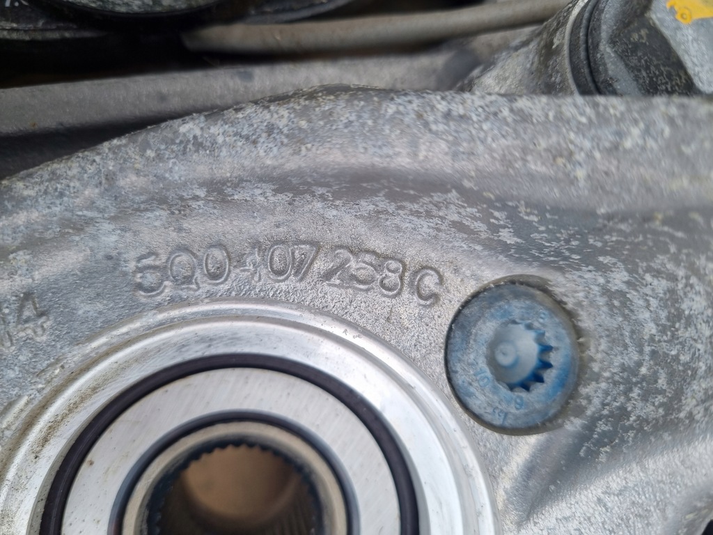 фото №6, Vw passat b8 поворотный кулак амортизатор правый перед