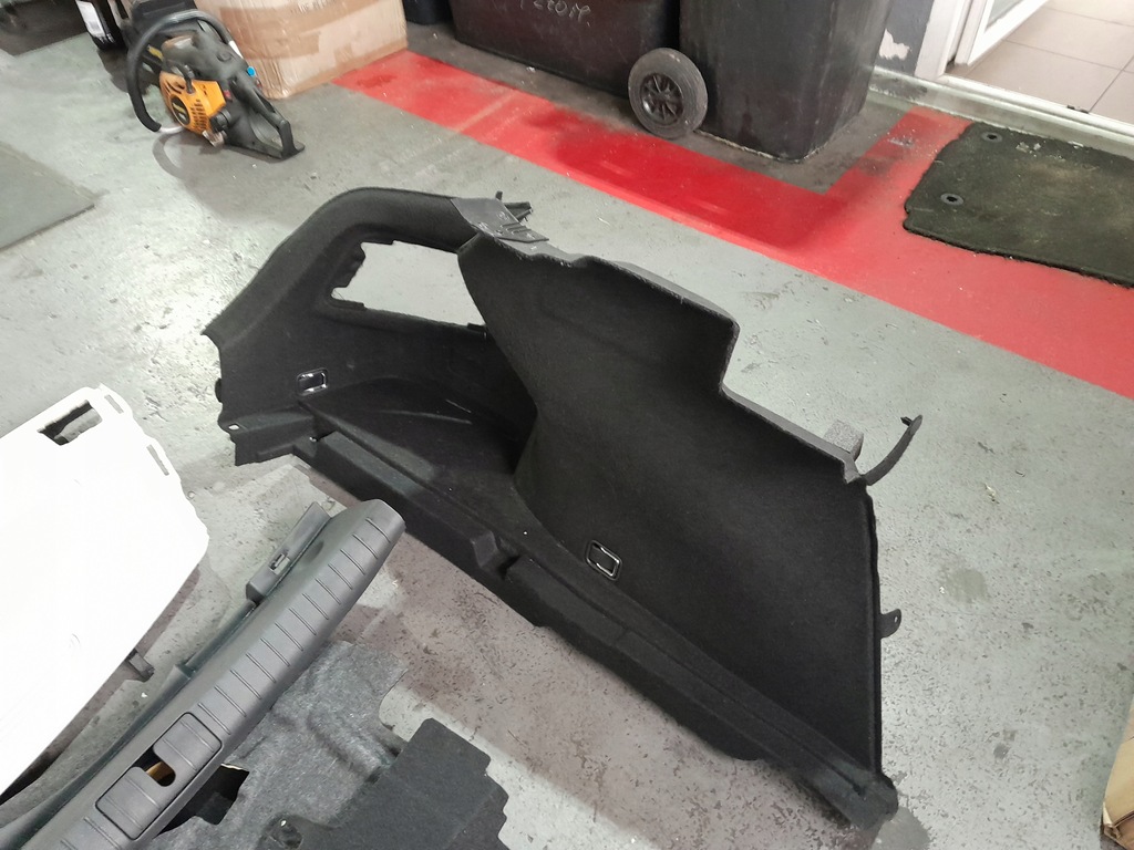 фото №8, Hyundai genesis g70 2019r обивка обшивка багажника прокладка обшивка