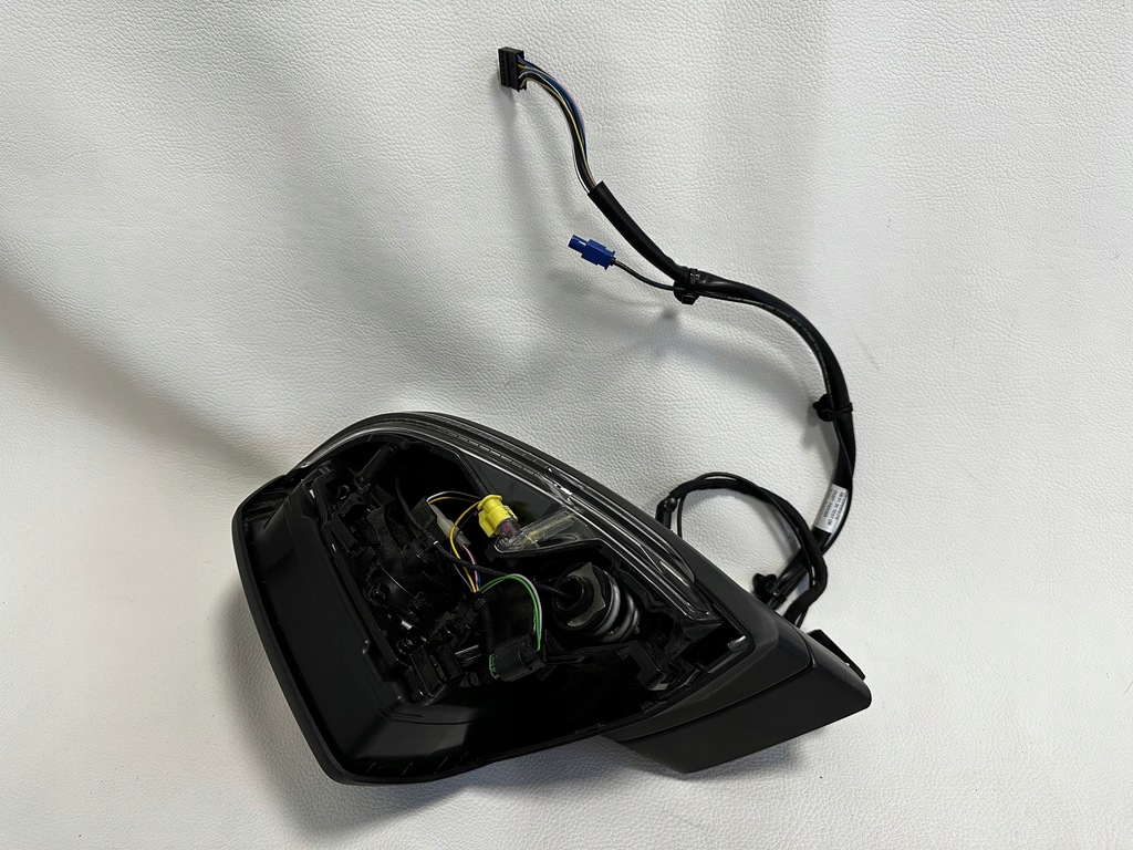 фото №1, Audi q7 4m зеркало левая 15pin