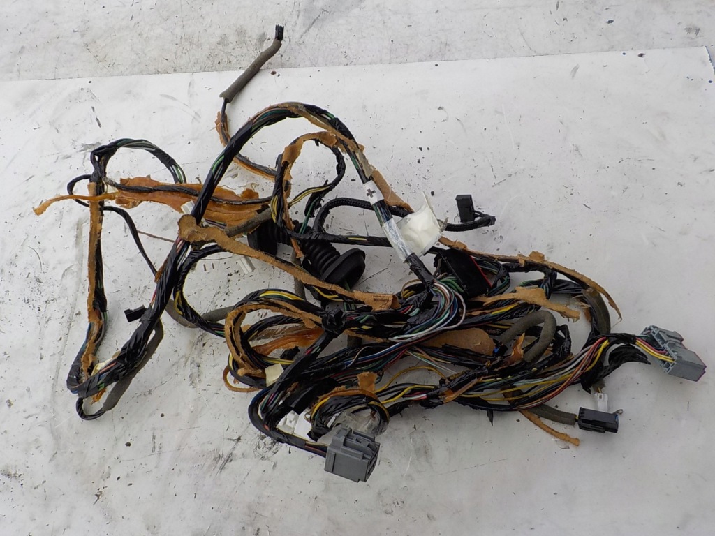 фото №1, Dodge nitro 08r жгут крышки багажника