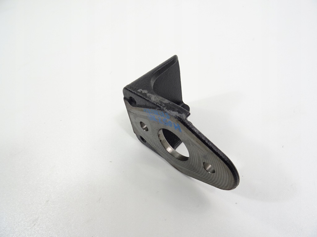 фото №1, Lexus ux 250h 2.0 гибрид кронштейн кронштейн 2018-