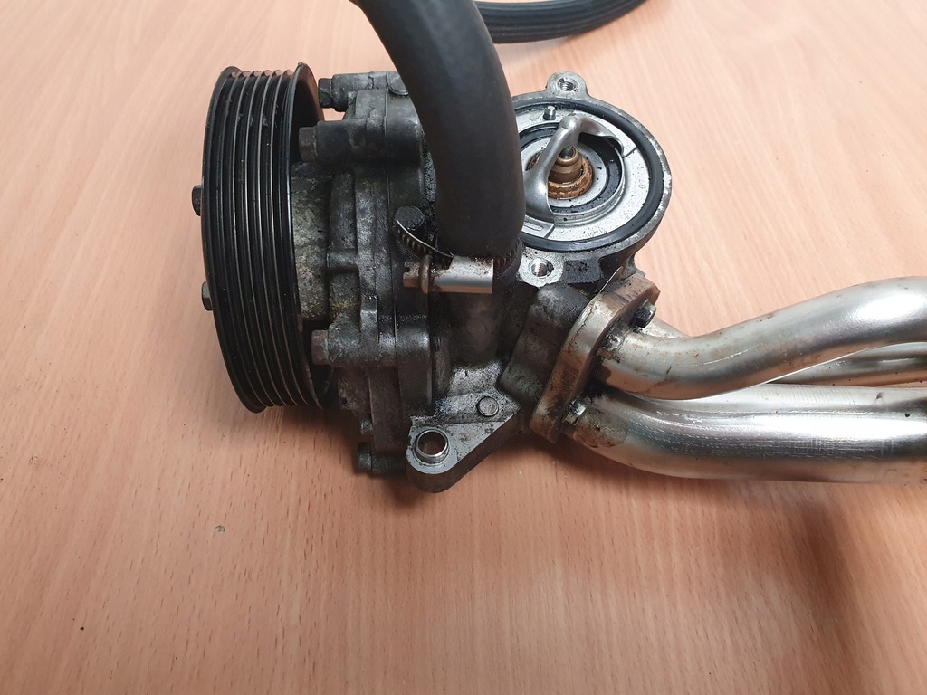 фото №6, Насос wody volvo xc90 i 4.4 шланг wąż