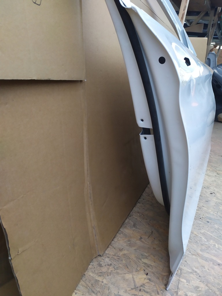 фото №11, Дверь правое передние mercedes c w205 a2057220210