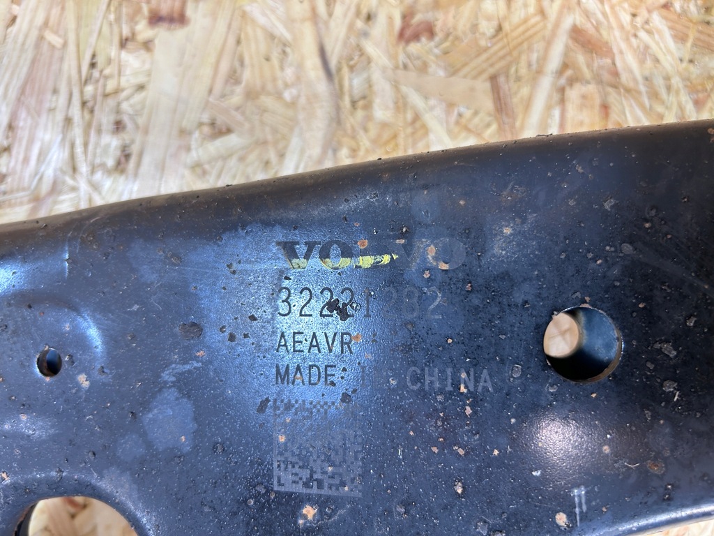 фото №13, Подвеска амортизатор рычаг поворотный кулак правый перед volvo xc40 ii 32246642