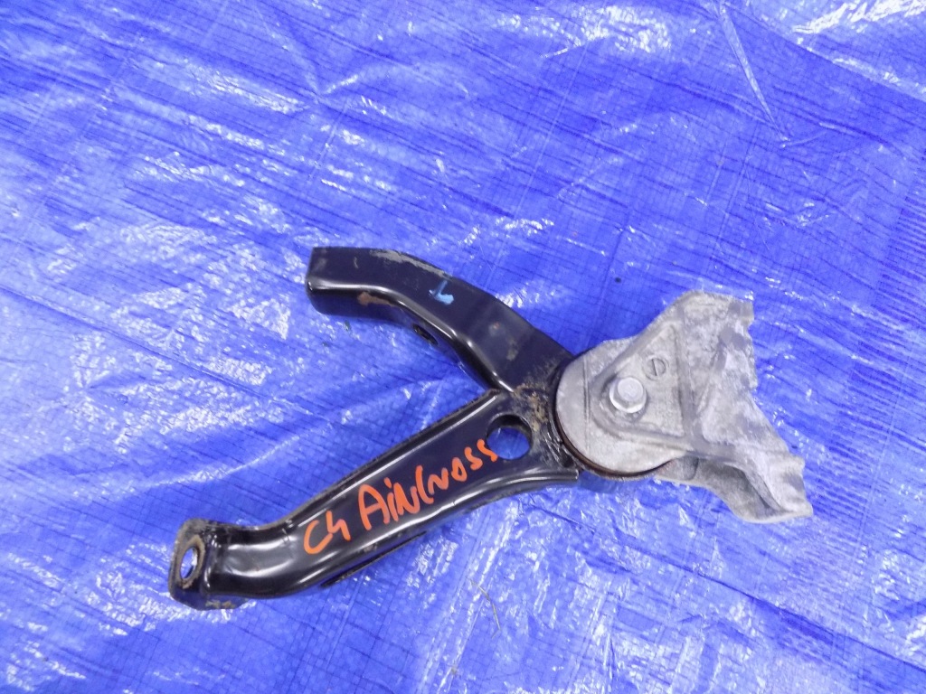 фото №1, Кронштейн двигуна кронштейн c4 aircross 1,8d 12-15r