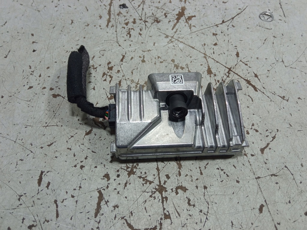 фото №1, Kia stonic lift камера ассистент поперечина 99211-h8050