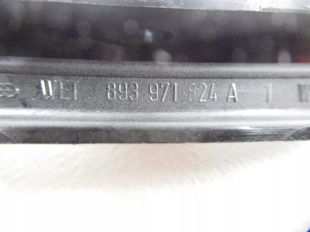 фото №5, Лоток na джгут кришки багажника audi 893971824a