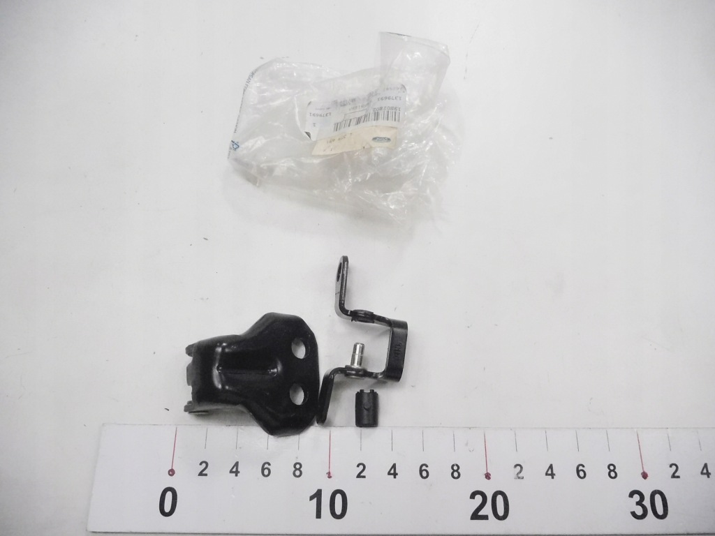 фото №15, Петля ford оригінальний номер 1379691