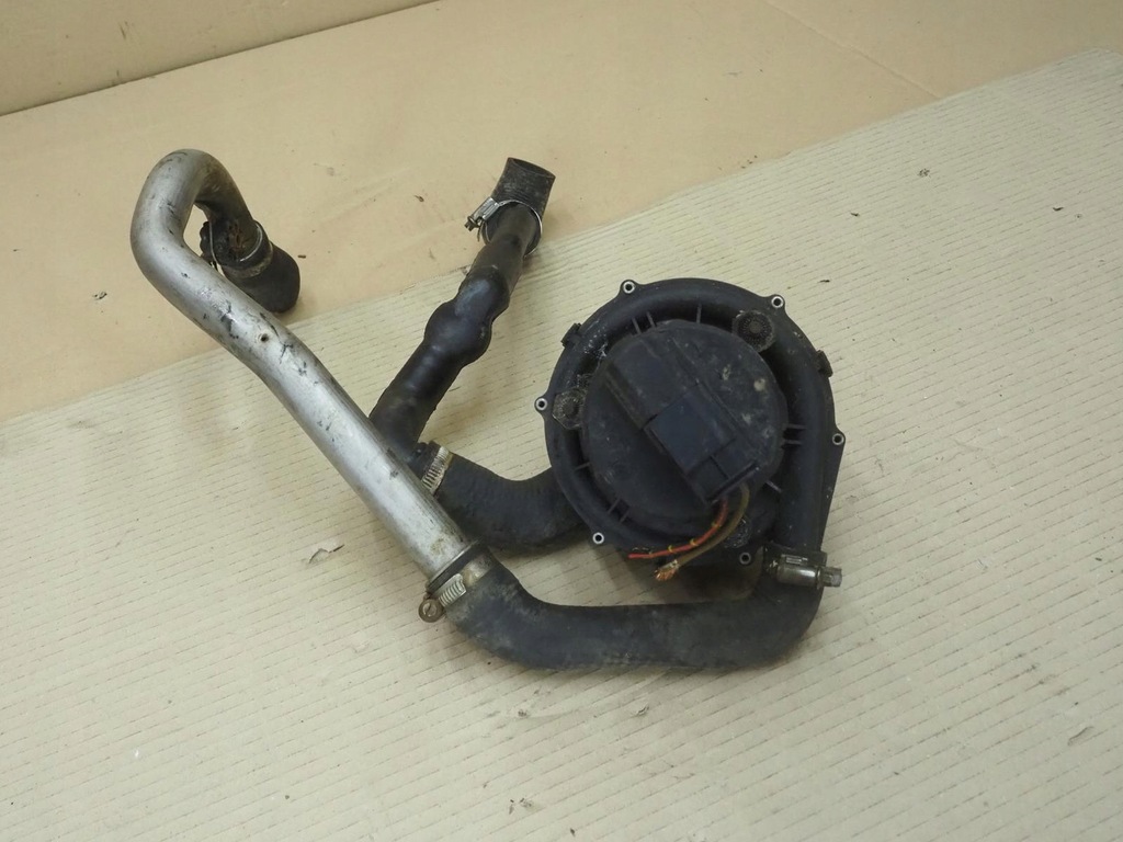 фото №9, Насос воздуха вторичного e38 3.0 1745170