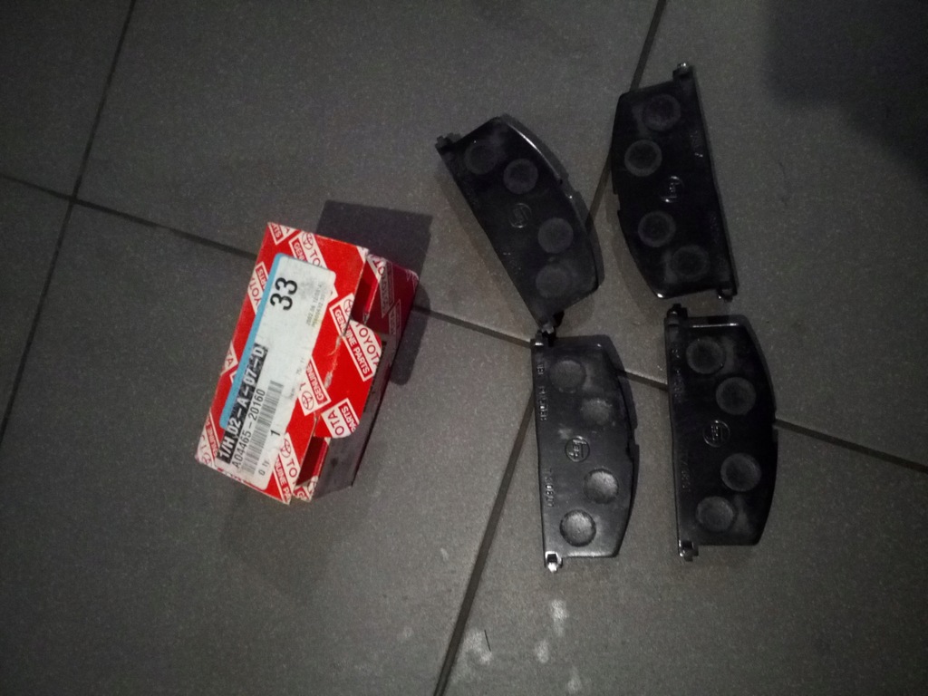 фото №1, Toyota camry гальмівні колодки гальмівні перед оригінал оригінальний номер