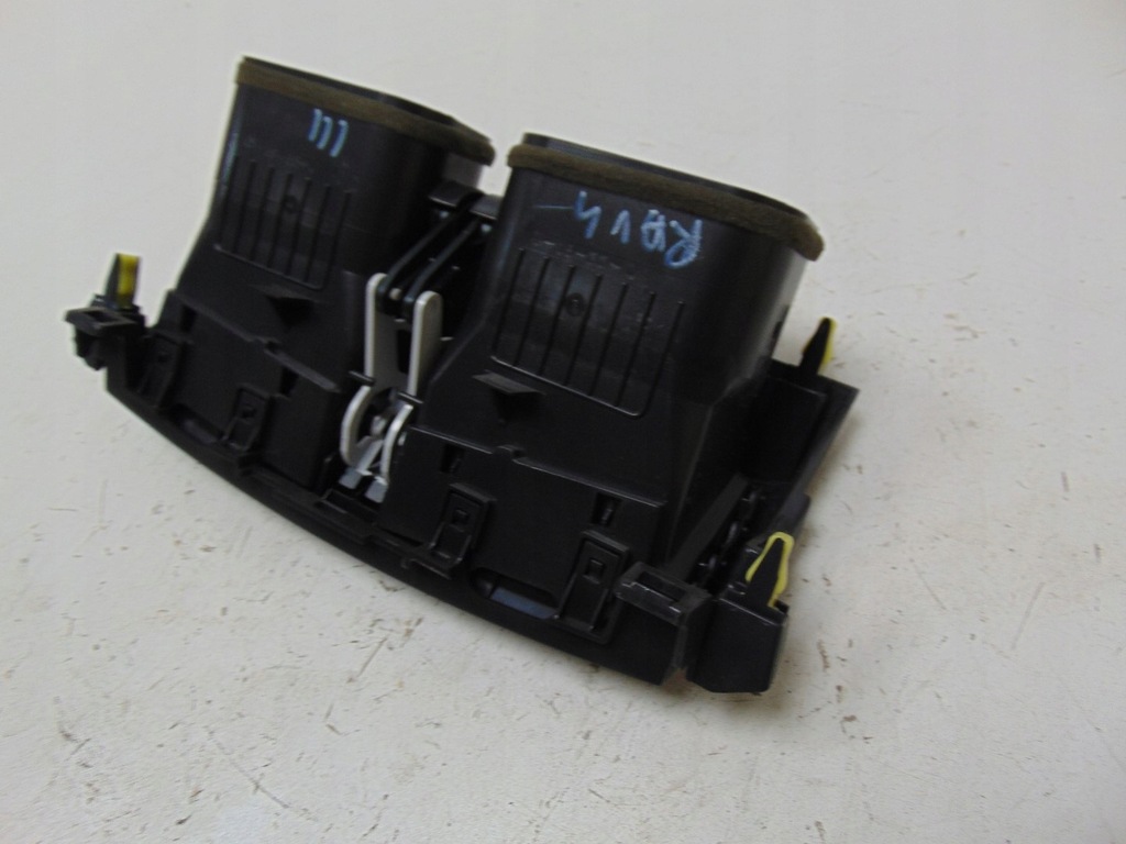 фото №9, Решётки консоли toyota rav4 iii 55670-42050