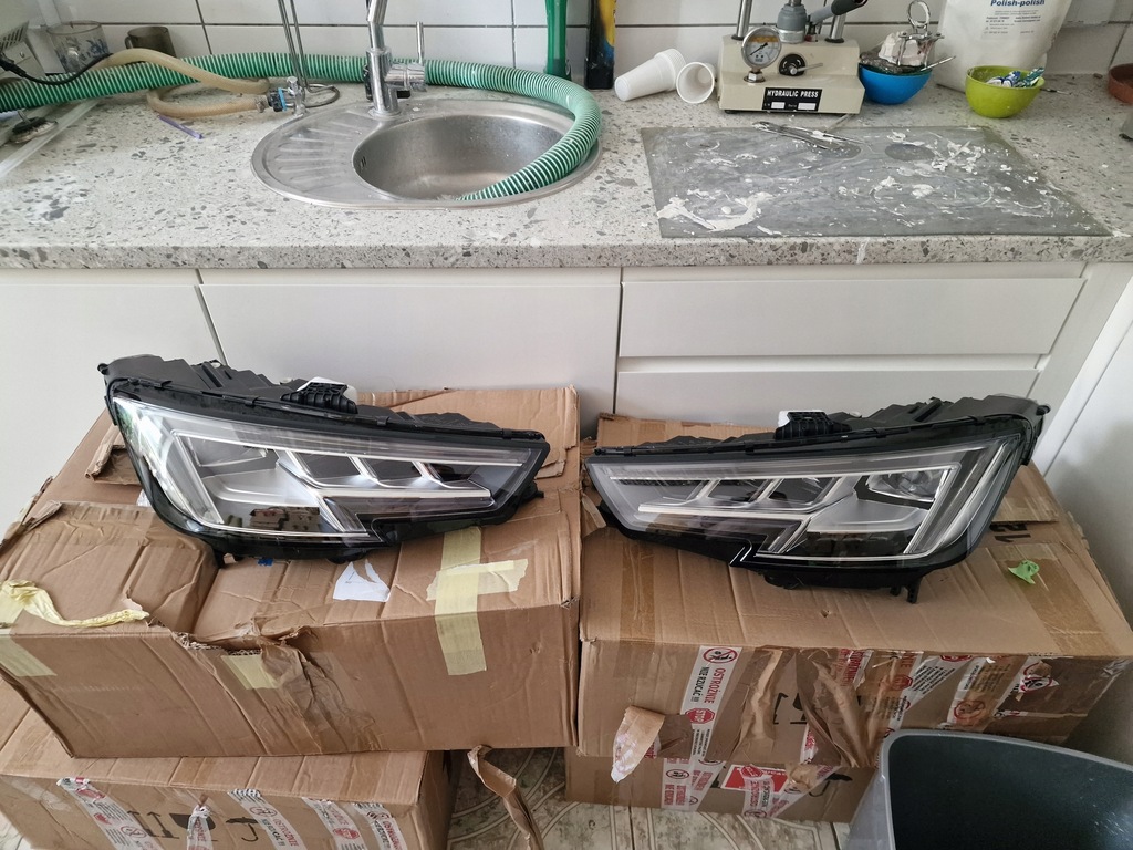 фото №1, Audi a4 b9 matrix лампы