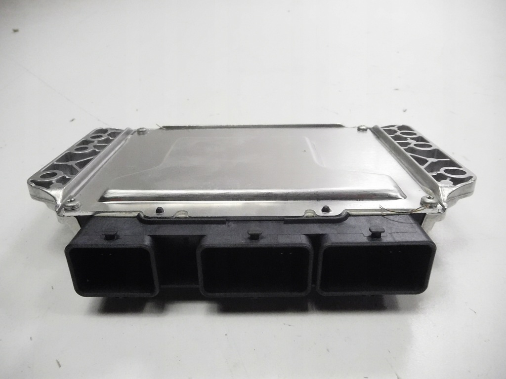 фото №8, Бортовой компьютер двигателя renault modus 1.4 16v 8200501860