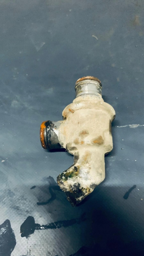 Купить Тройник воды термостат bmw e30 m10