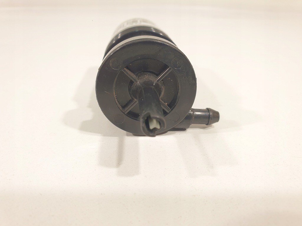 фото №8, Volvo v70 iii xc70 ii помпа омивача скло оригінальний номер 1013229 150411b 493378