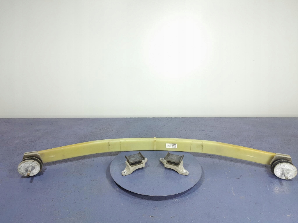 фото №1, Volvo xc60 ii рессора поперечный щетка крепления задняя 32283979