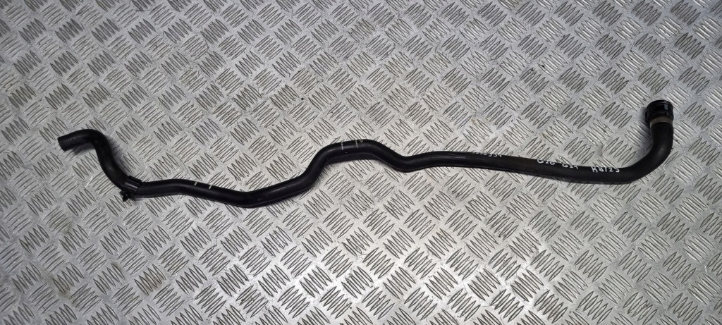 Купити Bmw g20 g21 шланг труба патрубок води 9398954