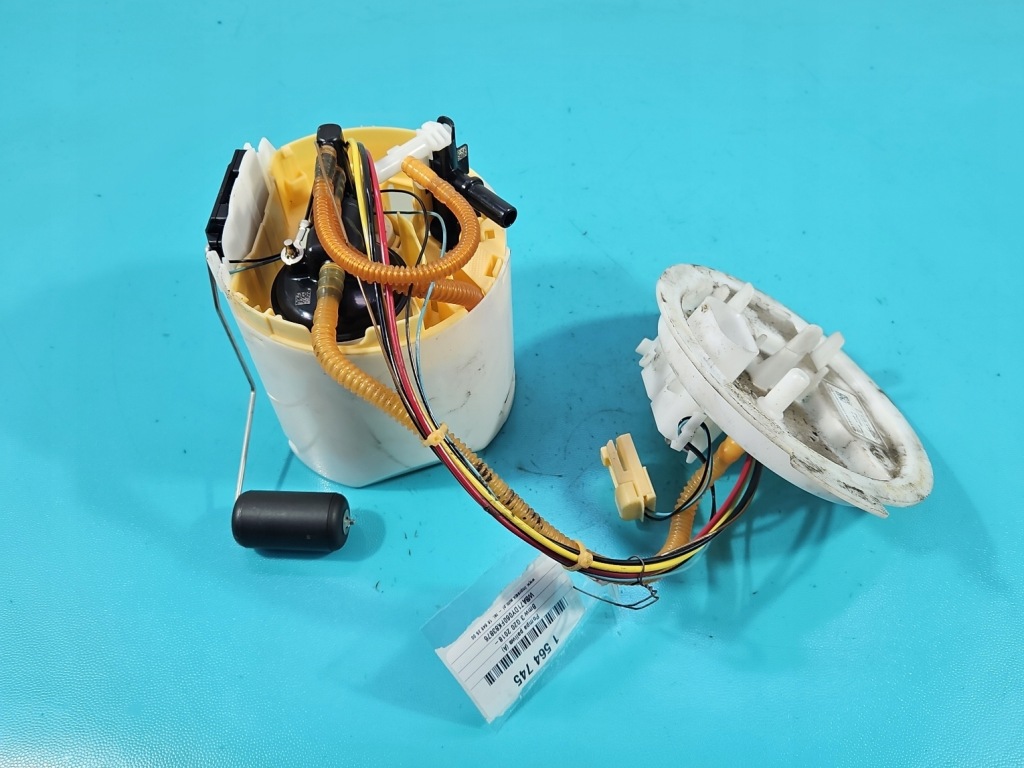 Купить Помпа насос топлива bmw g20 2.0 t 7473444 -